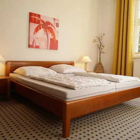 Unter Den Linden - 46-17 * Ostseebad Kühlungsborn